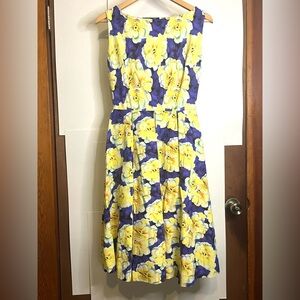 Chiara Boni Women’s Size 44 (US 8/9) Sleeveless Floral Knee Length Dress